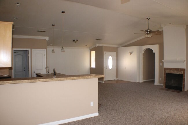 8144 Fernwood Ave