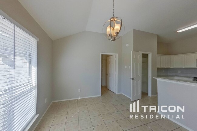 Photo - 1140 High Point Dr