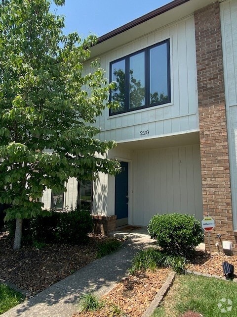 Building Photo - 228 Fairway Ln Unit 228 Rental