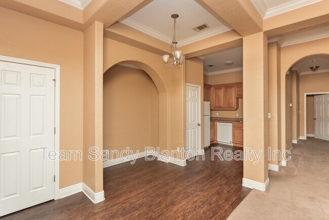 Photo - 7071 Lake Joanne Dr