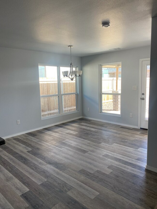 Photo - Incredible 3 Bedroom Available In Odessa