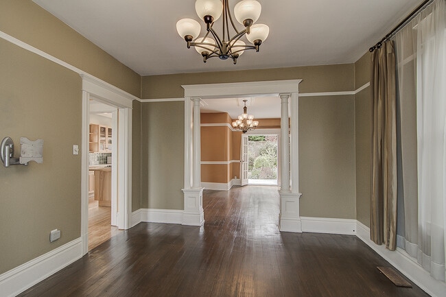 Photo - Great Queen Anne house located on the top of the hill 3bd 1.5 bath