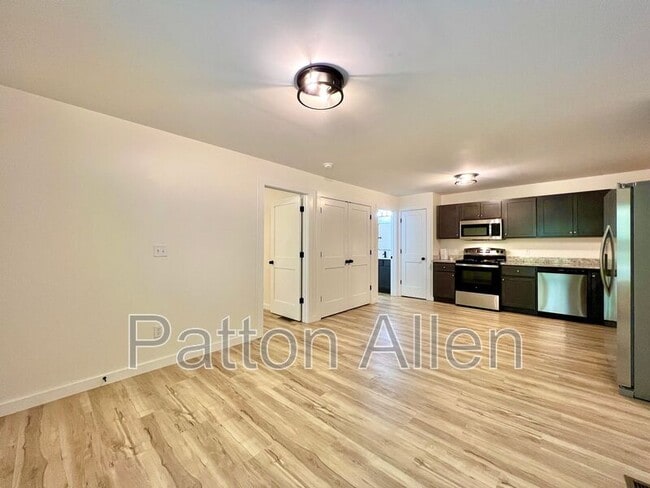 Photo - 121 Justus Acrs Dr Unit A