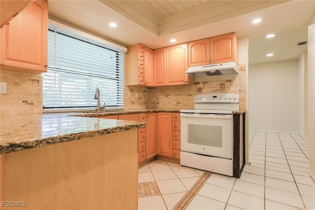 Photo - 4024 Gingold St