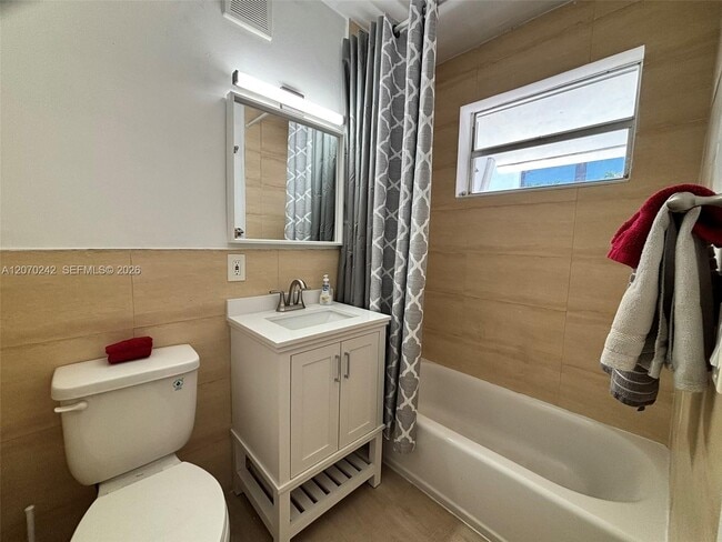 Photo - 2980 SW 25th St Unit 1