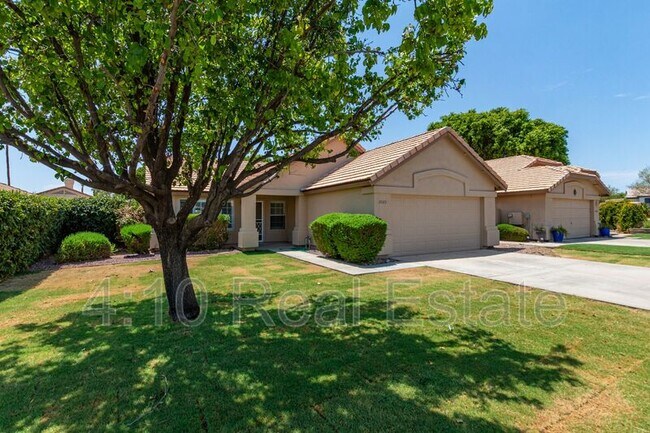 Photo - 2085 W Harbour Dr