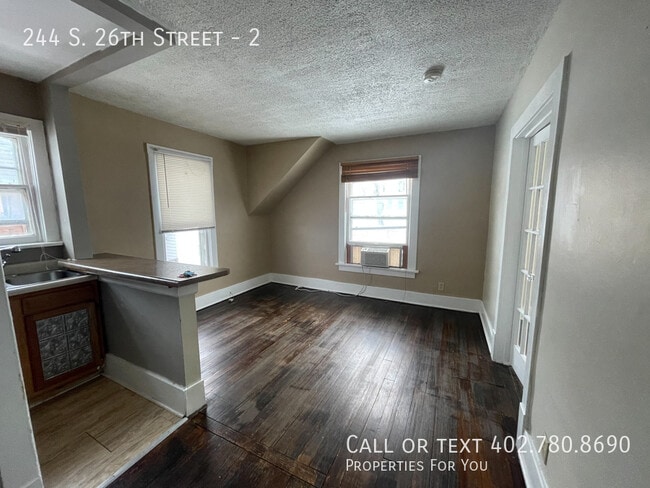 Photo - 244 S 26th St Unidad 2