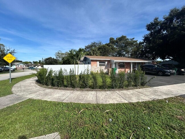 Photo - 4350 SW 62nd Ave