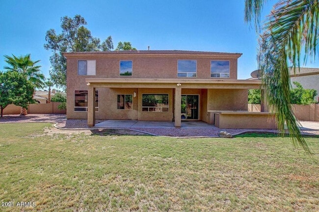 Photo - 562 N Danielson Way