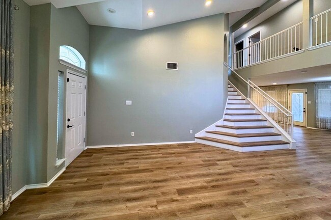 Photo - 11204 Conchos River Trail