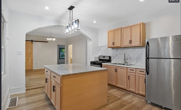 Photo - 207 Boyden St