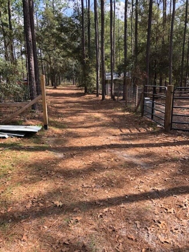 Photo - 2 BEDROOM 2 BATH MOBILE ON 2.21 ACRES IN LAKE TROPICANA RANCHETTES