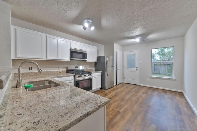 Photo - 3662 Fuller Bluff Dr