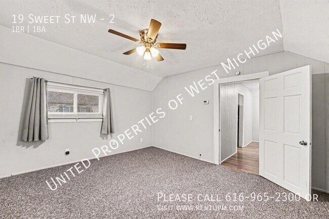 Photo - 19 Sweet St NW Unit 2