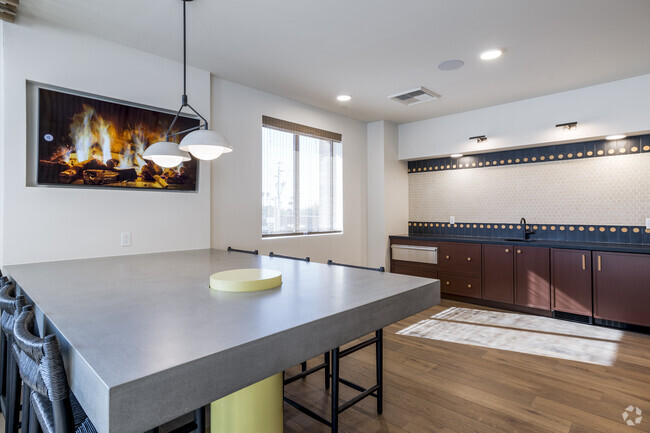 Photo - Broadstone 7th Street Apartments