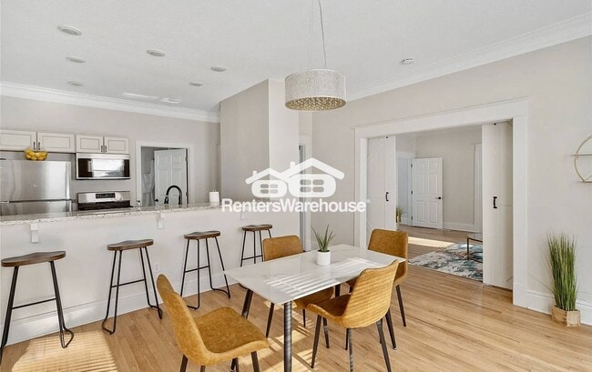 Building Photo - 544 36th St