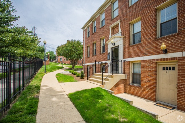 Photo - River East-Oxon Run