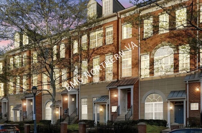 Photo - 1881 Crescent Park Dr