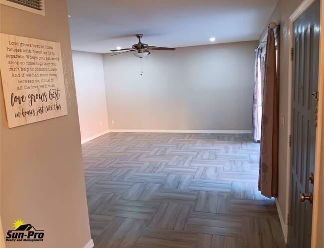 Photo - 139 Moonstone Ct