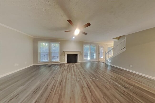 Photo - 11090 Surrey Park Trail