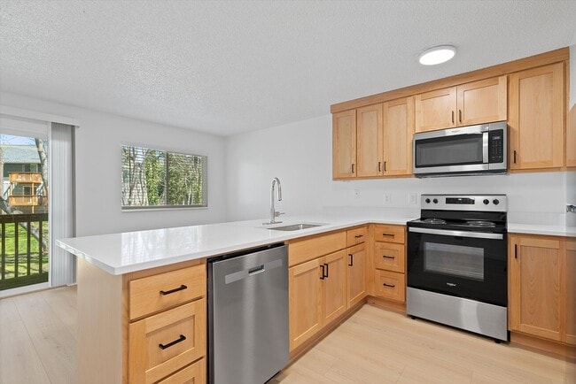 Photo - Newly Remodeled Kennedy Park Apartments!