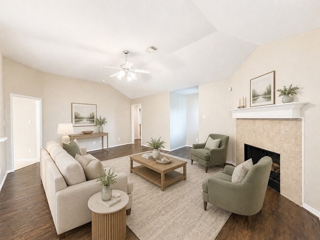 Photo - 1823 Strongs Ct