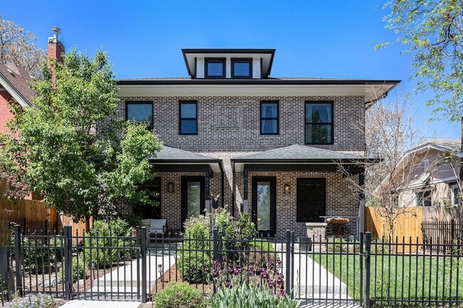 Stunning Historic-Style Home with Modern L... - Stunning Historic-Style Home with Modern L...