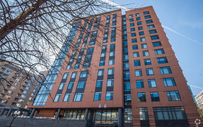 Building Photo - 2000 Clarendon Blvd Unit 302 Rental