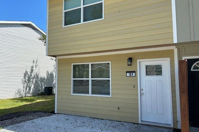 Building Photo - 1600 Fawn Vista Dr N Rental