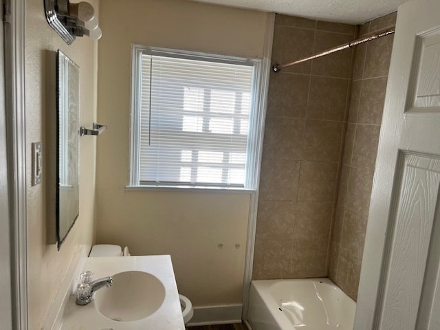 Photo - 2111 Oakhurst Dr