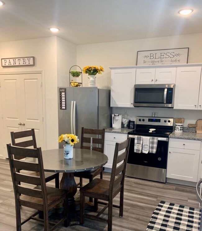 Photo - 1818 Marquette Dr