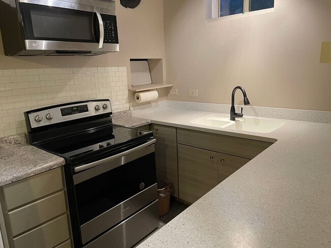 Photo - Basement Apartment ... ALL UTILITIES INCLU...