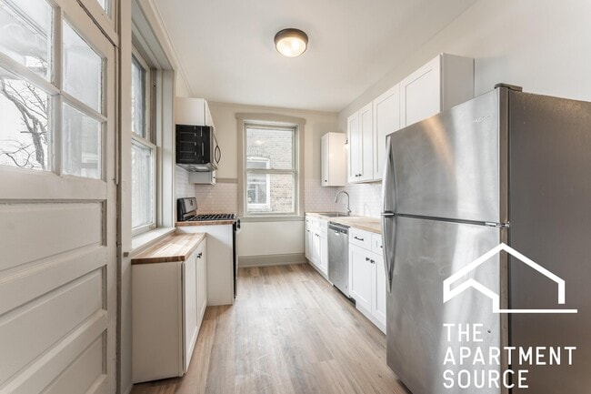 Photo - 1619 W Highland Ave Unit 1