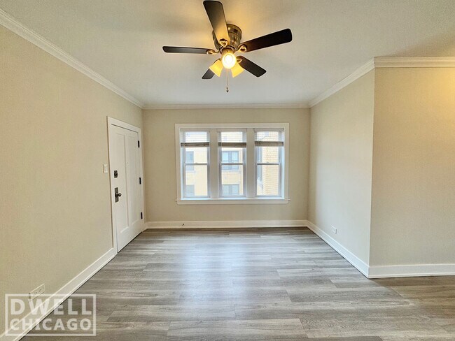 Photo - 3816 N Greenview Ave Unit 2