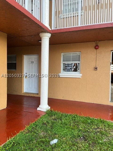 Building Photo - 1265 W 24th St Unit 121