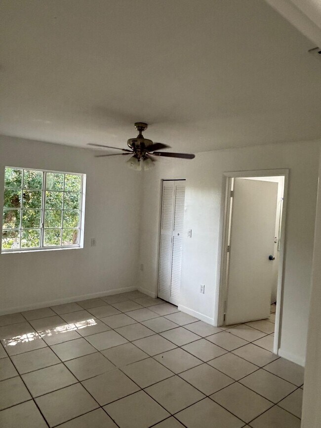 Photo - 2575 NE 192nd St Unidad 2575 NE 192 St