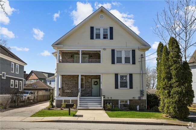 Building Photo - 20 Summer St Rental