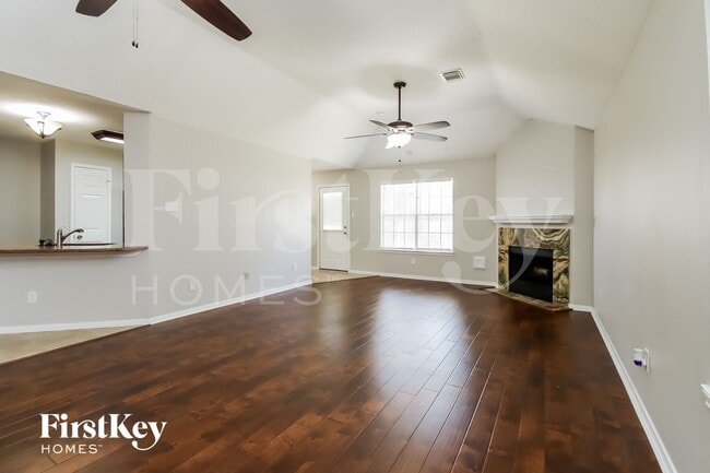 Photo - 2210 Dublin Dr