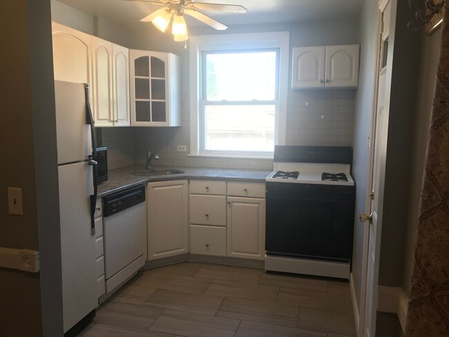 Photo - 10518 S Artesian Ave Unit 1 south