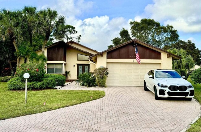 Building Photo - 5569 Glen Abbey Ct Rental
