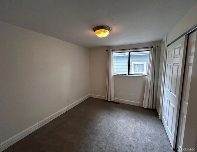 Photo - 2820 S Acoma St