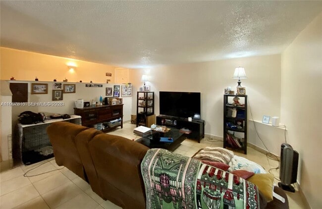 Photo - 4850 SW 63rd Terrace Unit 114