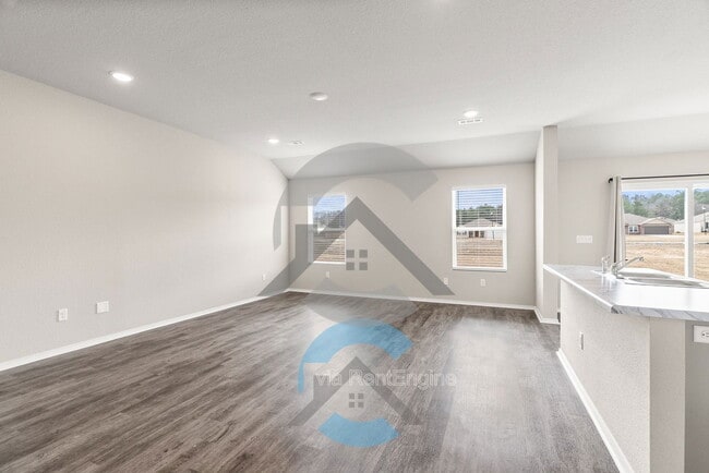 Photo - 1295 Cowbell St