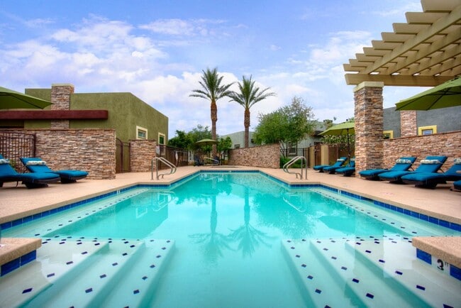 Pool & Pool Patio - Palm Valley Villas Apartments