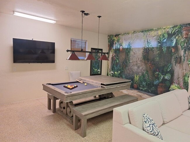 1203 Lyric Ln Unit (Studio)