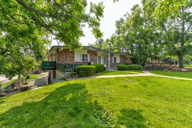 Building Photo - 774 19th St Unit #3