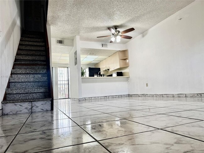 Building Photo - 1319 W 51st Pl Unit B-9 Rental