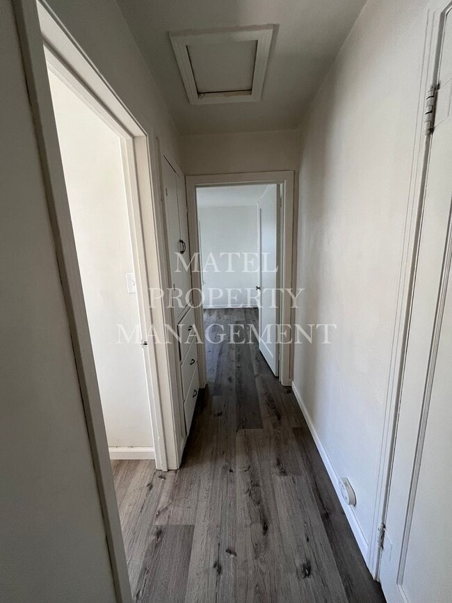 Photo - Move in Special see Ad