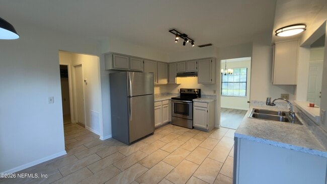 Photo - 7914 Longshadow Ct