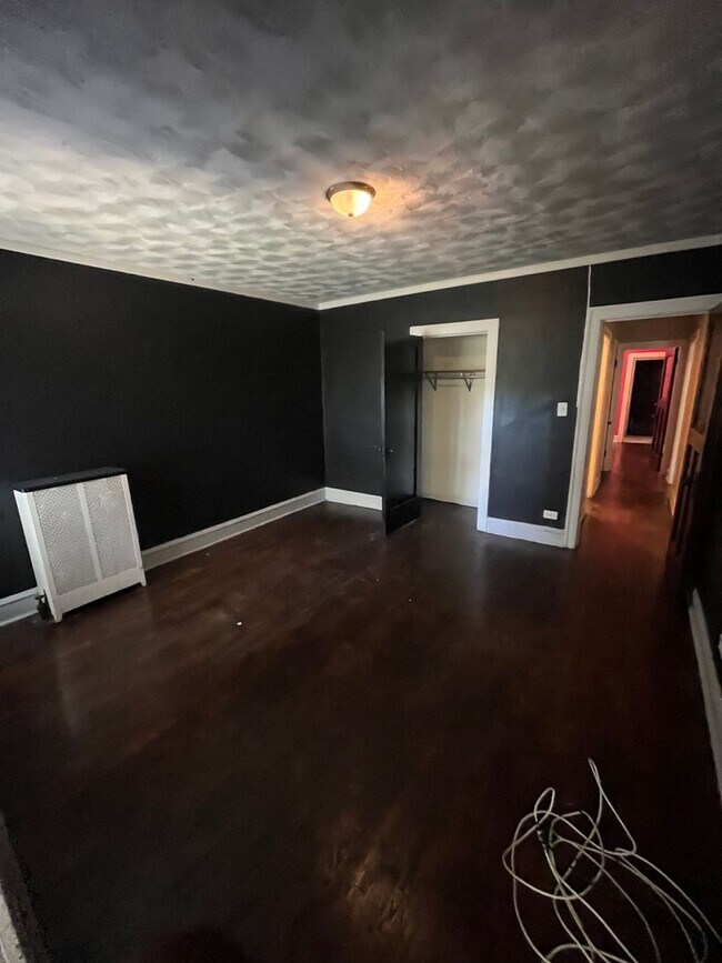 Photo - 7346 S Phillips Ave Unit 7346 S Phillips Ave - 3